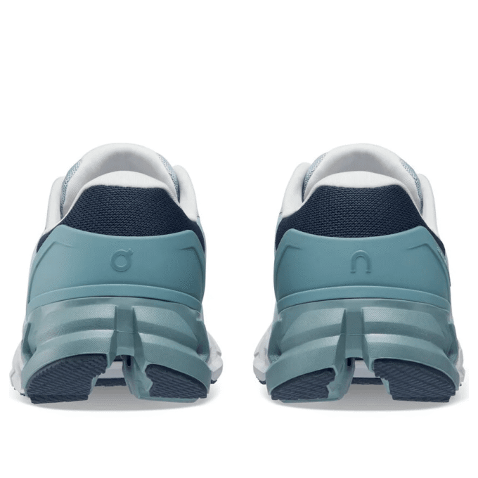 Cloudflyer 4 “Nimbus Cobble”