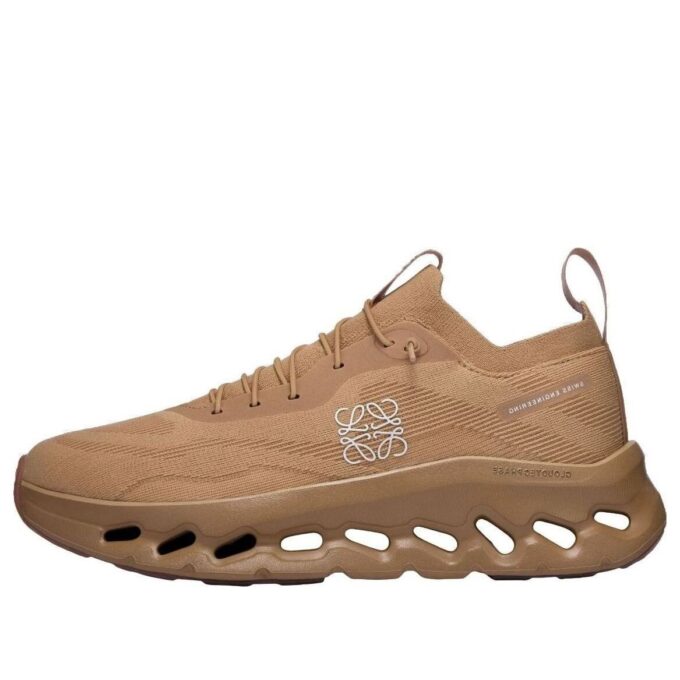 On Running x LOEWE Cloudtilt “Dark Sand”